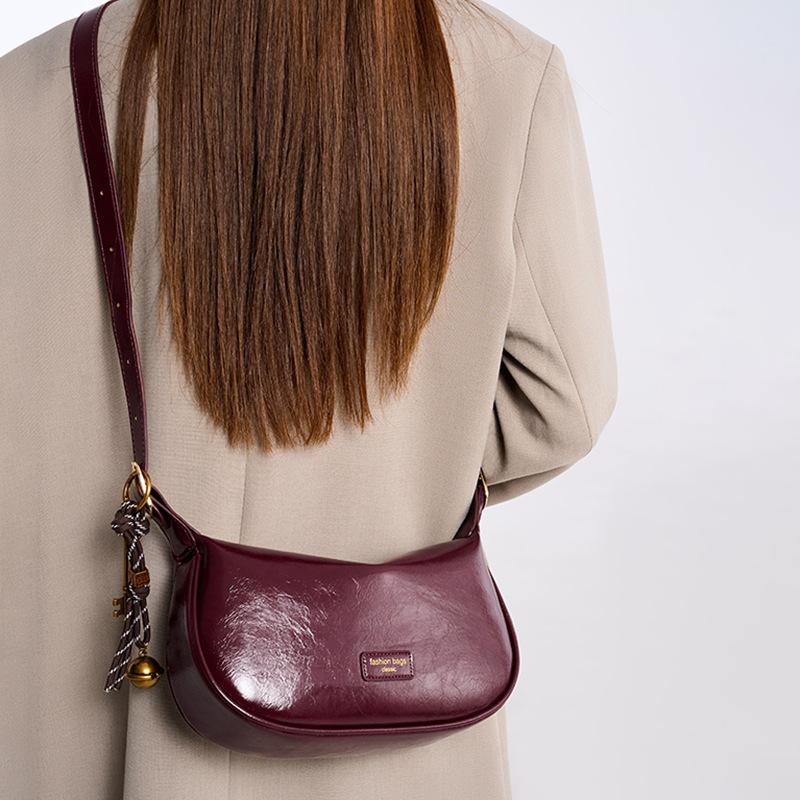 Fashionable new high-quality simple soft leather PU tote dumpling bag, versatile for commuting, lightweight casual crossbody bag for women