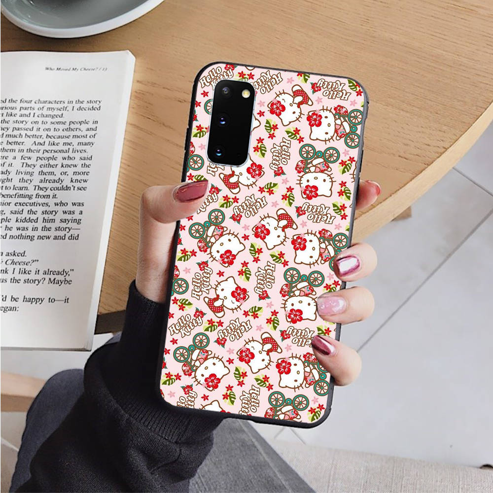 AH38 Прекрасный чехол Hello Kitty Black для iPhone 16 15 Plus 14 13 12 11 Pro 8 7 6S SE 5S X XR XS Max Realme C30 C33 C31 9I Huawei Y8P Y9 Sofe Cover