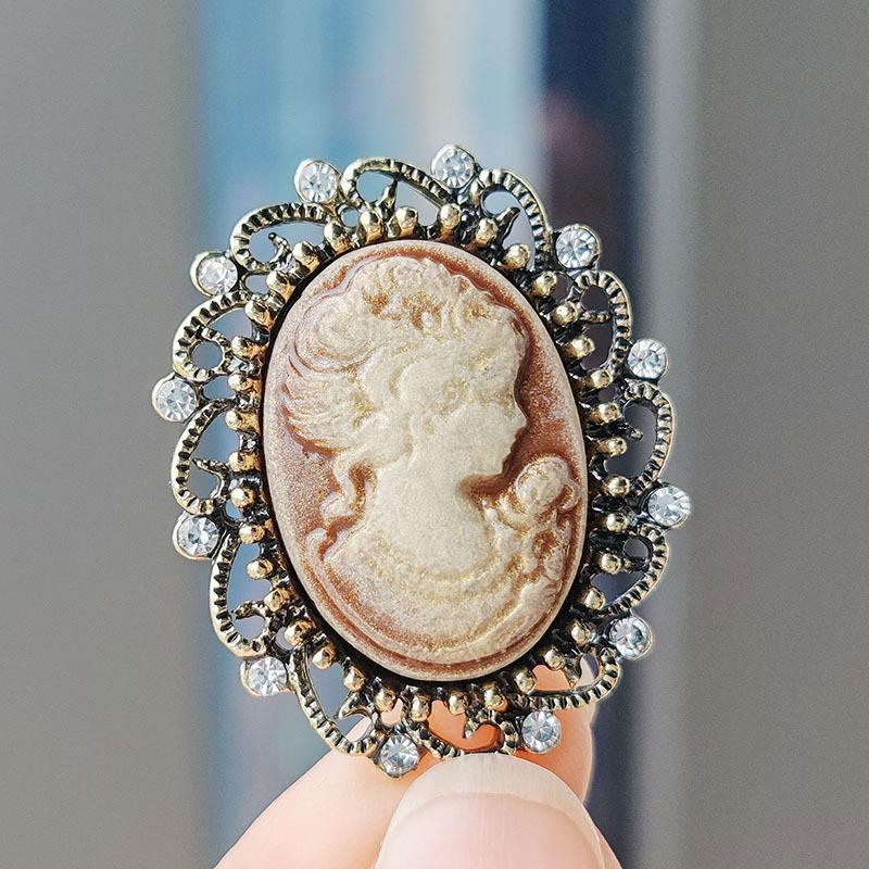 Fashion Cameo Brooch Beauty Head Corsage, Alloy Rhinestone Corsage Clothing, Pin Accessories Women