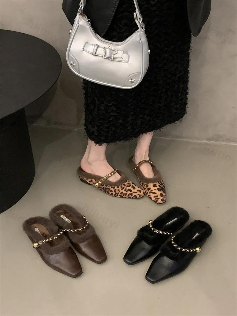 Fashion New 2024 Winter Plush Shoes for Women's Flat Fluffy Mary Janes Shoes Warm Cotton Shoes Faux Fur Half Slippers Zapatos De Mujer