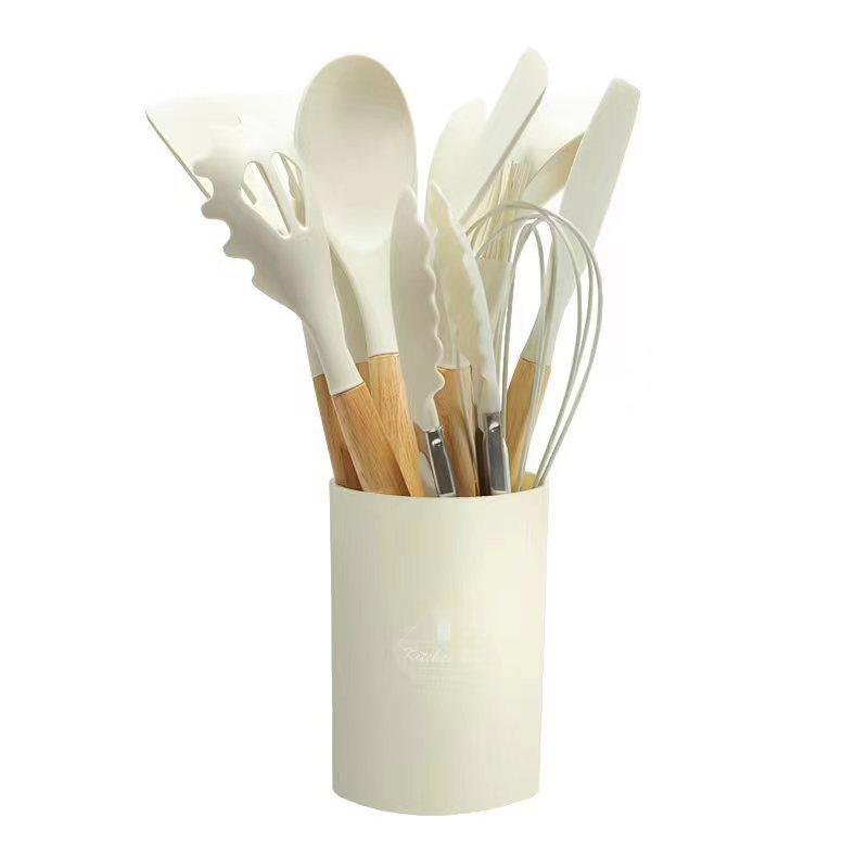 Набор из 12 предметов кухонной утвари с антипригарным силиконовым покрытием и деревянными ручками