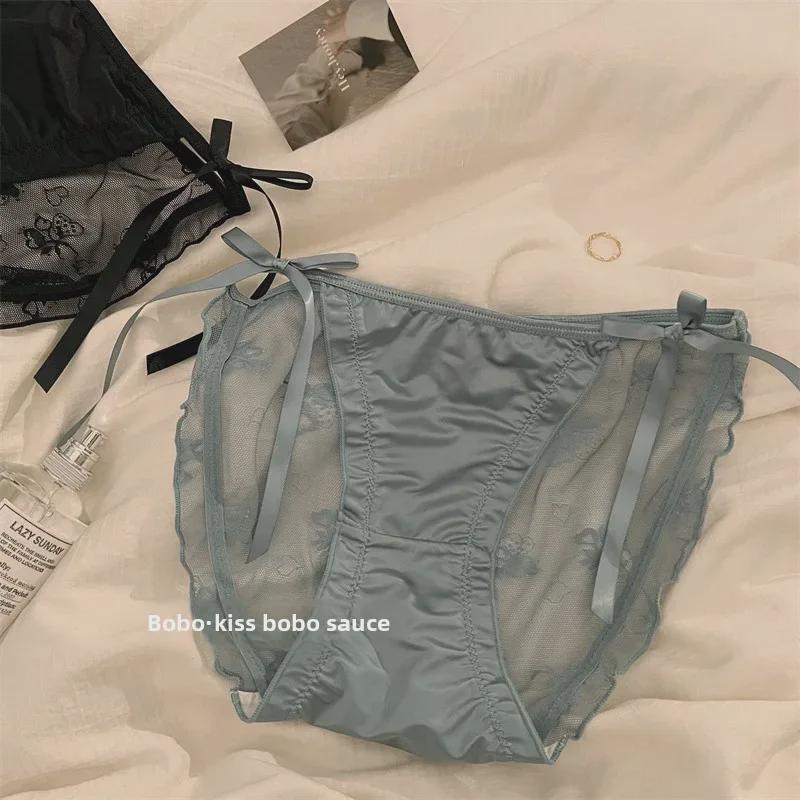 Трусики из шелковистого атласного кружева с заниженной талией - роскошное, прозрачное и сексуальное женское нижнее белье