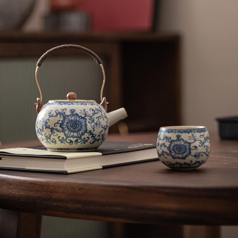 Ru kiln blue and white, one pot and two cups of kung fu tea set, small set, ceramic teapot, tea tray, one or two people drinking tea, tea maker