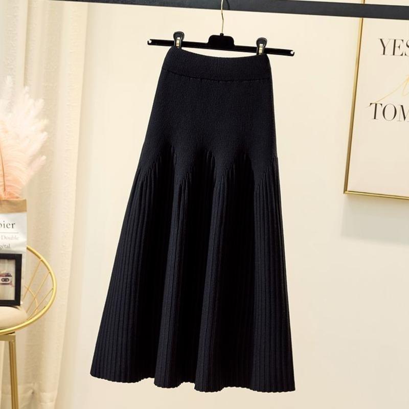 Новинка 2022 года, осенне-зимняя однотонная юбка трапециевидной формы средней длины, повседневная универсальная трикотажная плиссированная юбка средней длины для женщин