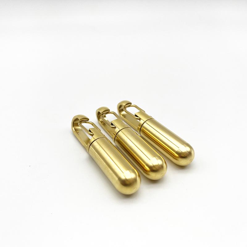 Компактная портативная бутылка для лекарств из нержавеющей стали и титана