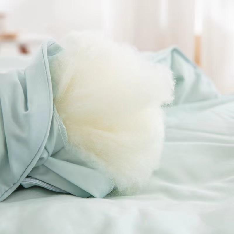 Luxurious Winter Quilt with Rhinestones - Soy Fiber & Velvet Cotton, Warm and Thick for All-Season Bedding
