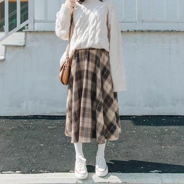 Milk Tea Woolen Plaid A-line Skirt for Autumn/Winter – High Waist, Slimming Midi for Students