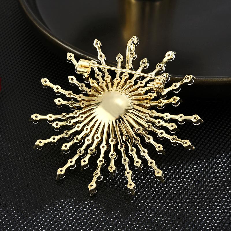 Senior Brooches Flower Leaf Brooch Pins for Women Suit Pendant Fashion Brooches Jewelry