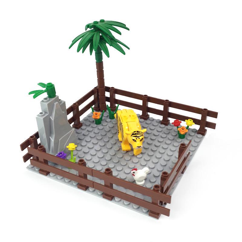 Farm Animal Building Blocks Set: Cow, Pig, Chicken & Horse DIY Kit