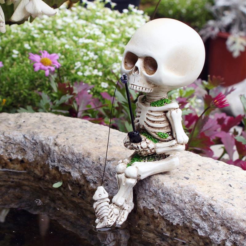 New Fishing Skeleton Decoration Creative Resin Skeleton Head Garden Landscape Decoration Crafts