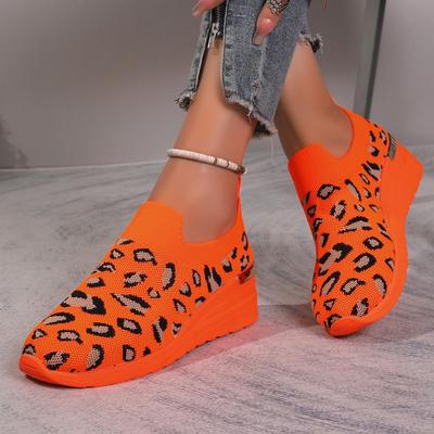 Женские кроссовки с круглым носком, легкие модные лоферы, весенне-осенние повседневные кроссовки с неглубокой подошвой, дизайнерская удобная обувь для женщин