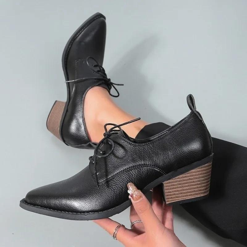 Мода 2025Новые весенние женские туфли из спилковой кожи с острым носком, на каблуке, на шнуровке, лоферы, женские туфли, французские ретро повседневные туфли