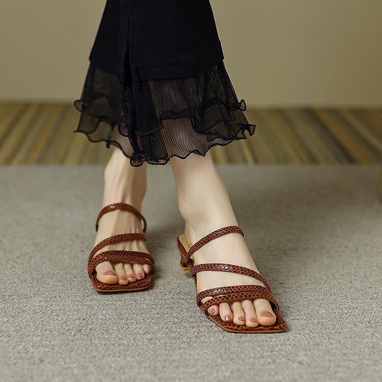 Маленькие каблуки, низкие каблуки, модные босоножки, мягкая кожа, ниша, премиум, классные тапочки, французский ремешок