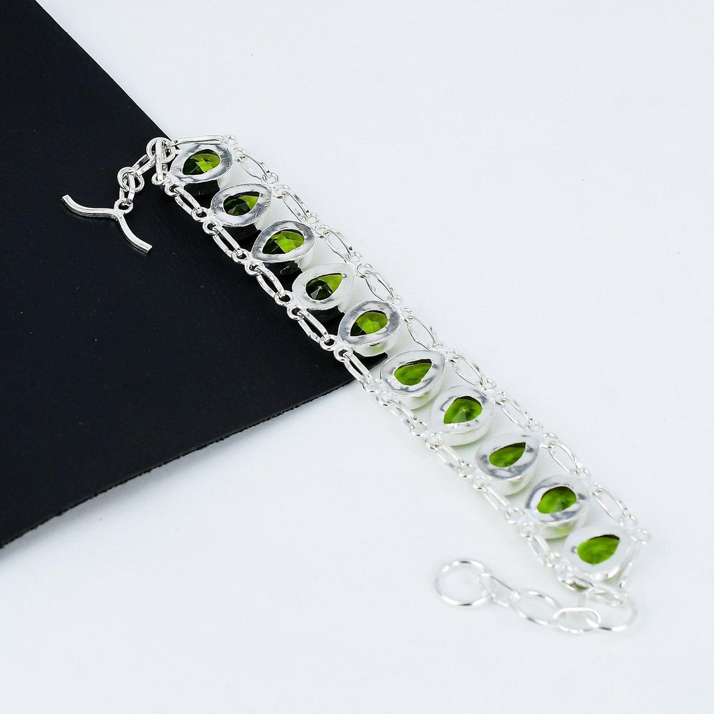 Браслет с перидотом Зеленый драгоценный камень перидот Браслет ручной работы из стерлингового серебра 925 пробы Зеленый браслет с перидотом для подарка Браслет унисекс в стиле бохо для нее