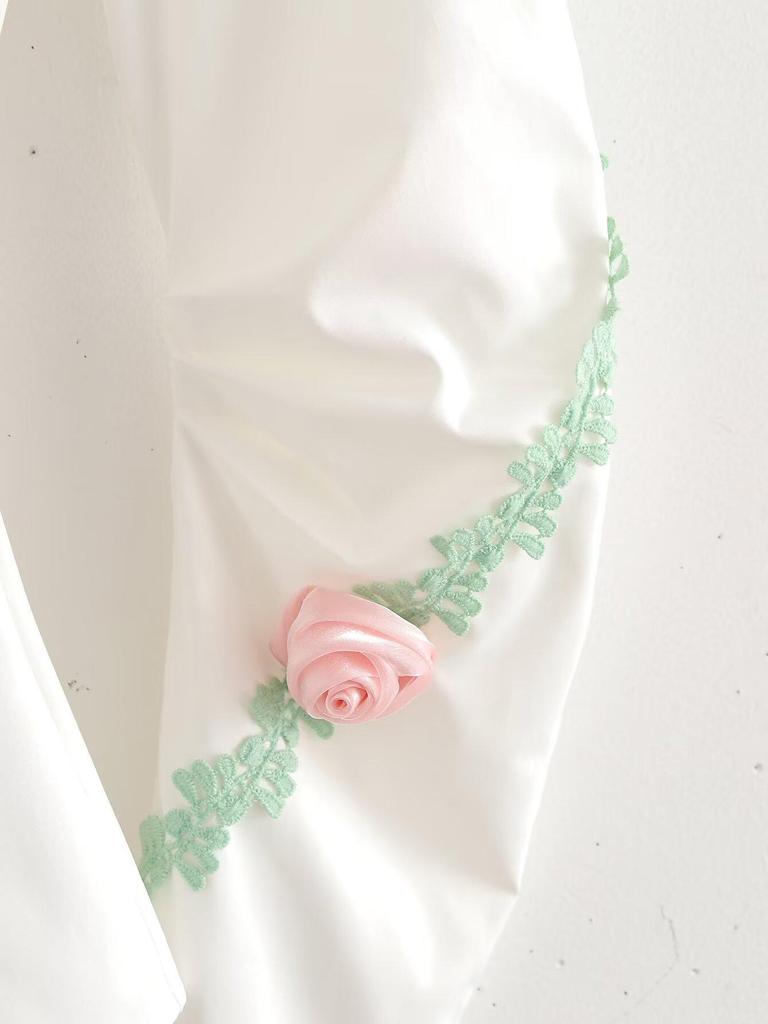 Women's 2024 Winter Fashion Floral Lace Waist-Hugging Shirt