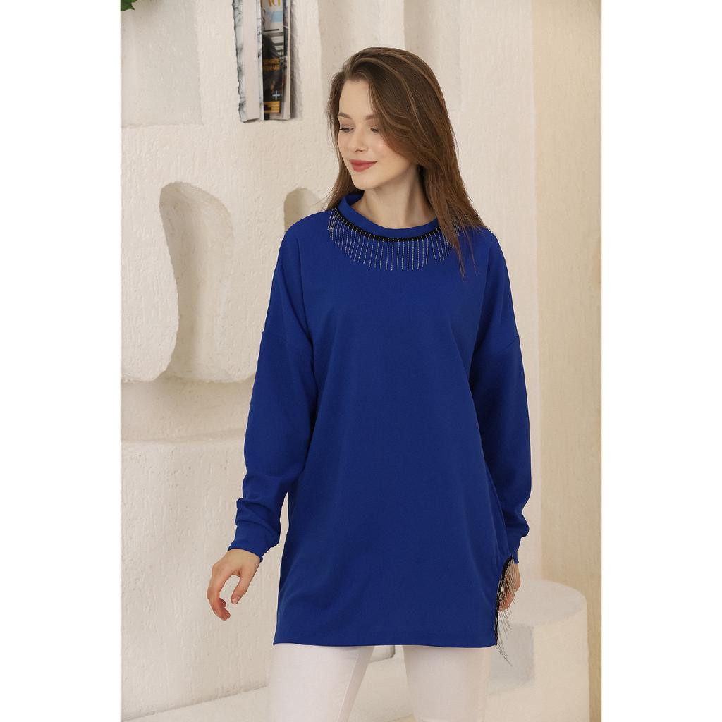 Туника с цепочками на воротнике и по бокам