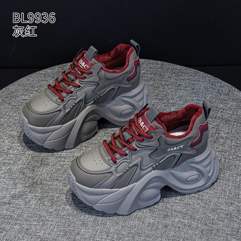 Кожаные туфли на платформе в стиле "dad shoes" осенне-зимние новинки, бархатные, чтобы визуально уменьшить стопу и увеличить рост, повседневные спортивные туфли