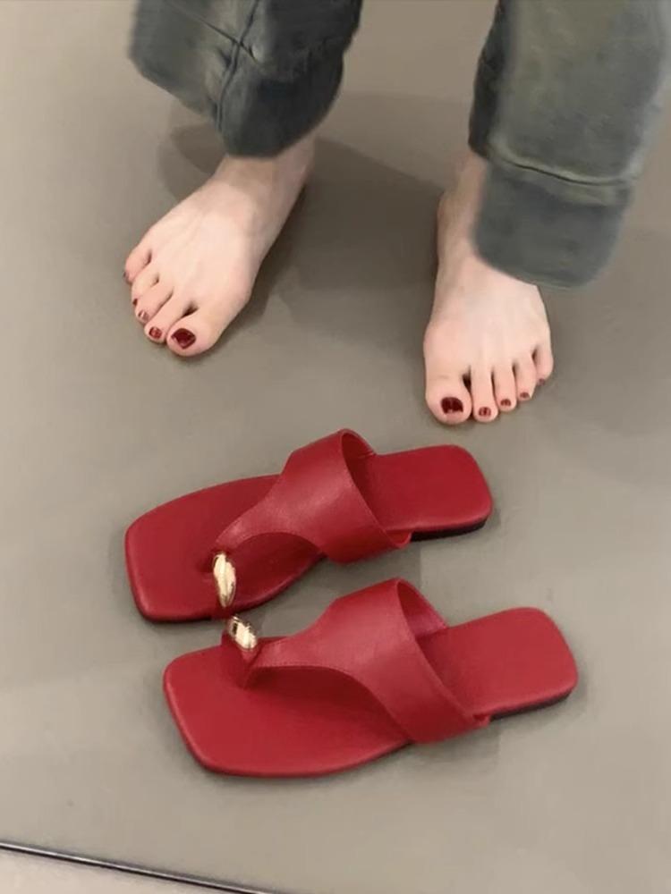 Версия из овчины~ Повседневные шлепанцы из натуральной кожи с рукавом для пальца, женская летняя обувь, металлическая пряжка, плоская подошва, шлепанцы-щипки, пляжные сандалии