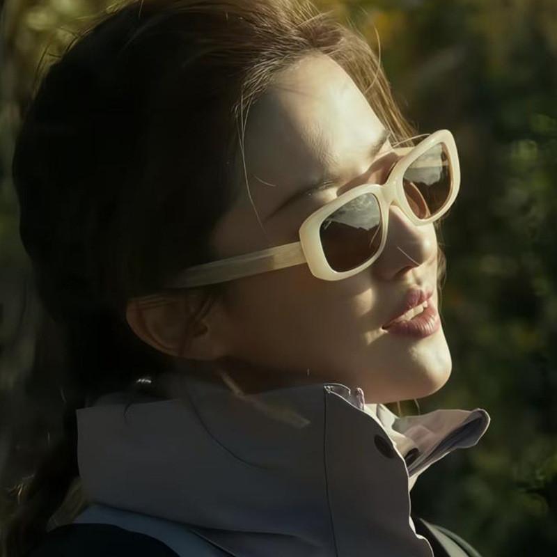 Retro Square Shape Sunglasses For Women With Uv400 Protection And Polarized Lens For Outdoor Activities