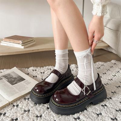 Черные французские ретро туфли на толстом каблуке и платформе из маленькой кожи женские 2025 новая весна и осень круглый носок с мелким вырезом туфли Мэри Джейн