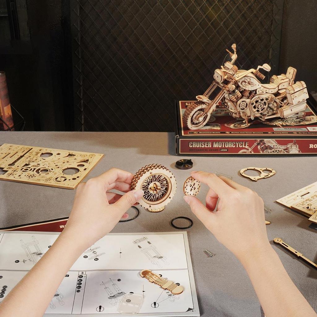 ROBOTIME ROKR 3D Wooden Motorcycle Puzzle-1:8 Scale Wood Model Motorcycle Kits to Build for Adults
