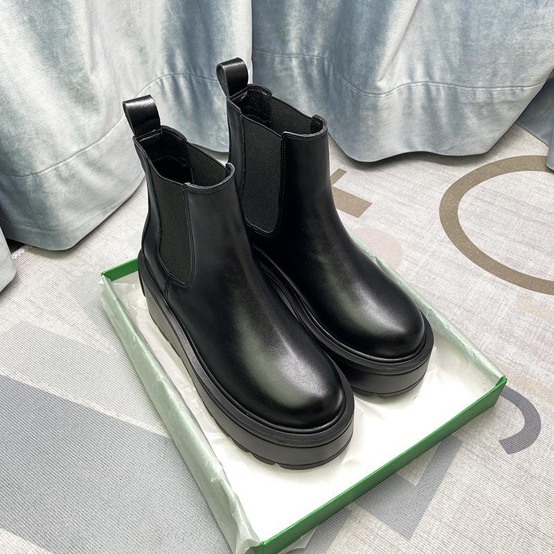 Осенне-зимние ботинки челси женские на платформе коричневые черные бежевые белые ботильоны женские меховые короткие массивные панк-готические туфли