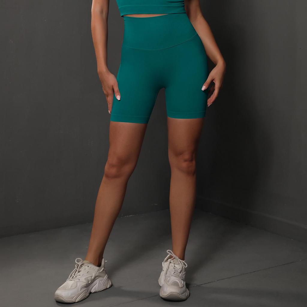 Летние шорты для йоги, стройнящие фигуру: Подтягивающие бедра, эластичные и идеально подходящие для бега
