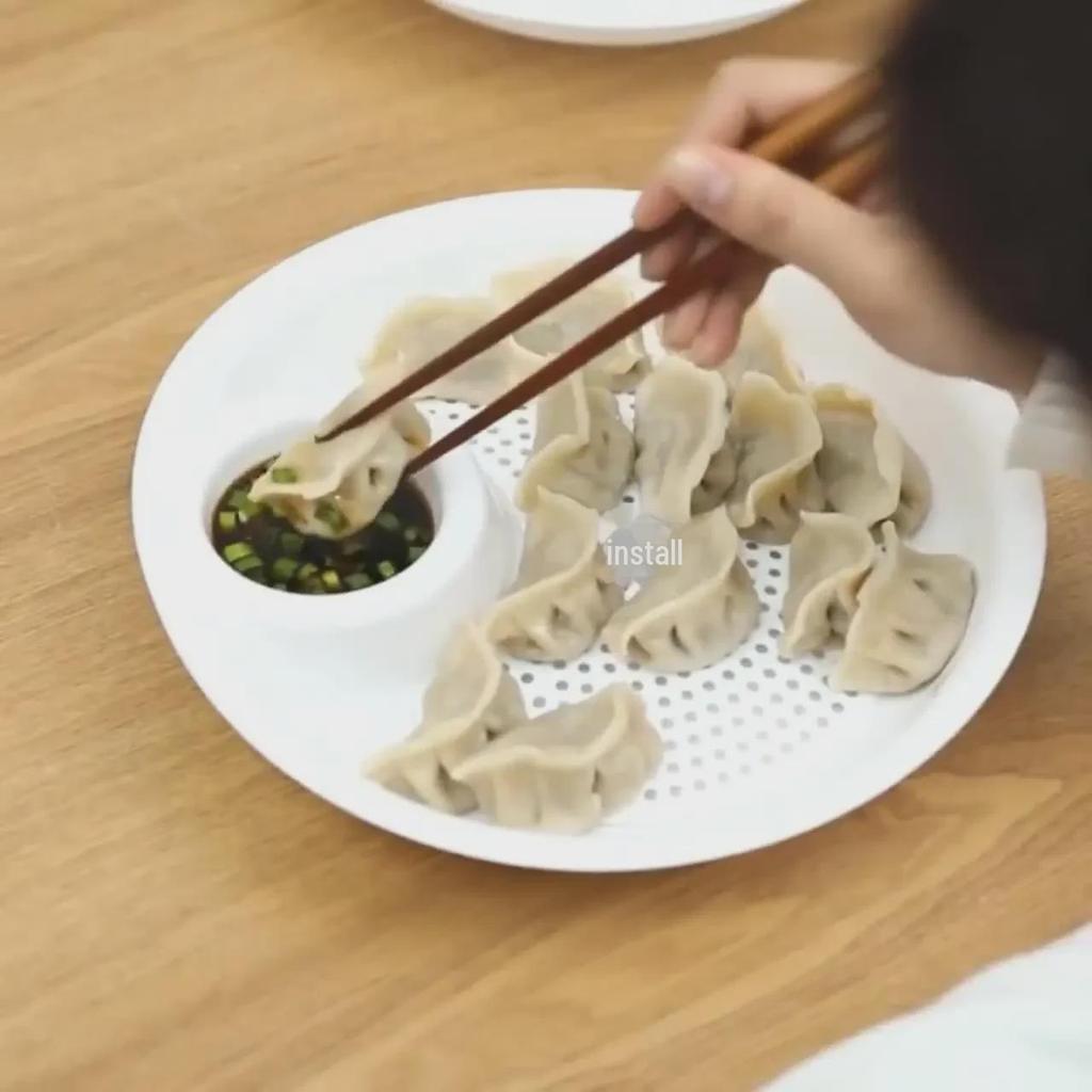 Double-Layer Creative Plastic Plate for Dumplings and Snacks with Vinegar Dish