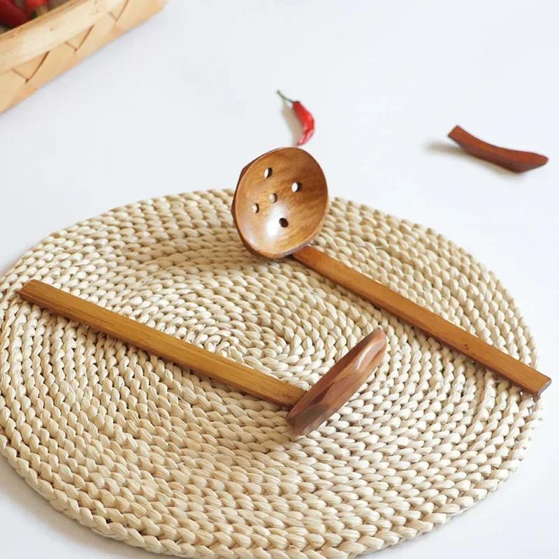 Ramen Soup Wood Spoon Japanese Style Ajiyaki with Holes Restaurant Nanmu Kamehameha Spoon Hotpot Leak Kicthen Accessories4