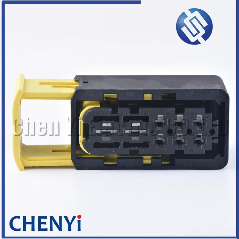 8 Pin female Automotive waterproof connector Plug Wiring Socket Shell Sheath 1-2299782-1 0-1670760-1 0-1670762-1 with Pins