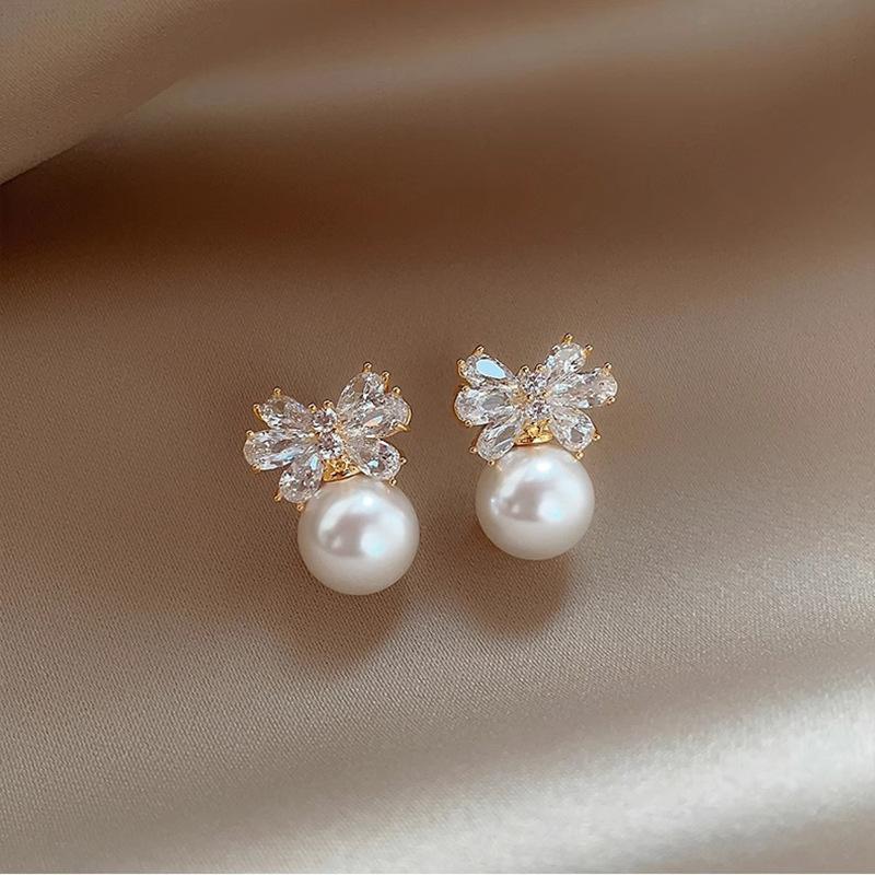 Luxury Micro Zircon White Camellia Pearl Earrings for Women Elegant Imitation Pearl Flower Earring Party Wedding Jewelry