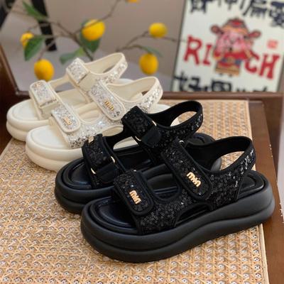 Женские сандалии, новые, толстые, высокие, шикарные, с липучками, модные, универсальные, стиль Сяо Сянфэн, блестящие, повседневные, пляжные туфли