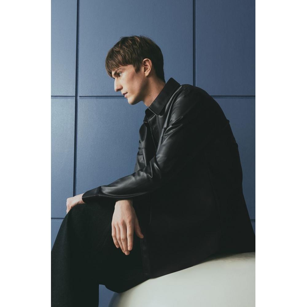 Рубашка HM Regular Fit с покрытием, черная