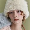 Poesiedame MEATEL HAT IN CREAM WING