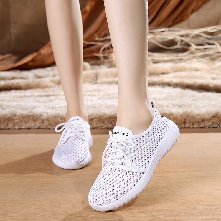 Женские сетчатые кроссовки на лето