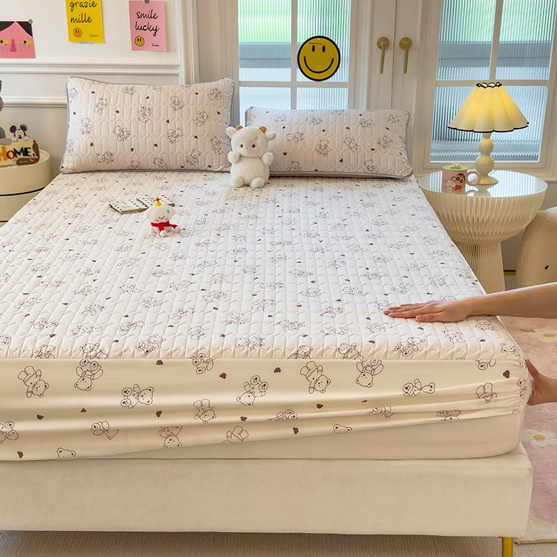 G5Z Quilted Fitted Sheet Set: Anti-Dust Bed Cover & Mattress Protector