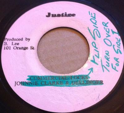 7-дюймовая пластинка JOHNNY CLARKE & DILLINGER / OWEN GR - Commercial Locks / Cry Me A River O NONE Justice 1975 Ямайка Регги, Ска и Даб Б/У