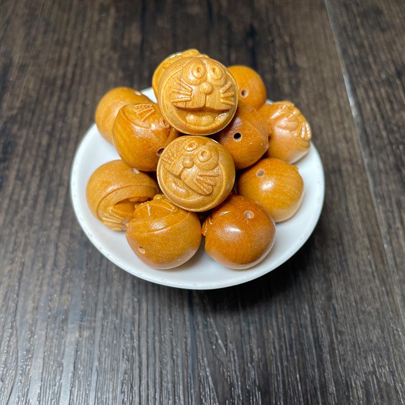 Xinshan Carved Sandalwood Beads and Phone Pendant Accessories