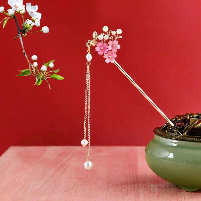 Заколка для волос в виде кисточки лотоса, инкрустированная бриллиантами: Элегантный китайский стиль с жемчужным цветком и замком мира, идеально подходит для женщин.