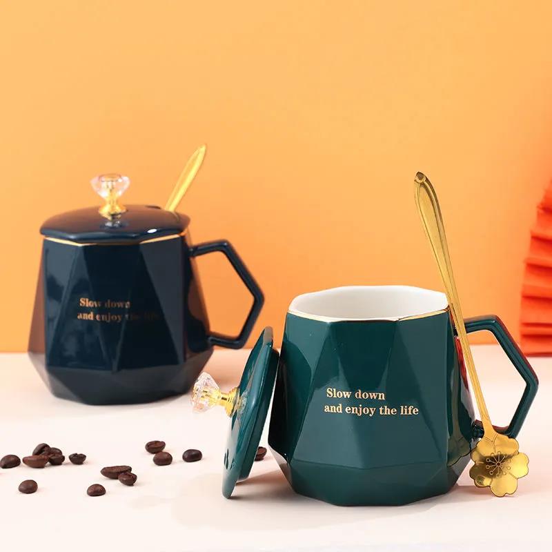 Кофейная чашка, кружка с крышкой, ложка, керамическая чашка, европейский стиль, корейская студентка, большая емкость, чайная чашка, домашняя питьевая вода