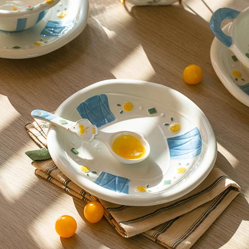 Творческая нестандартная керамическая тарелка Милые мультяшные изысканные обеденные тарелки Послеобеденный чай Десерт Фрукты Тарелка Завтрак Салатницы