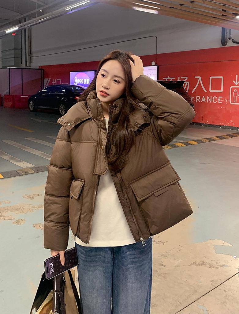 Женская короткая ветрозащитная теплая зимняя куртка с капюшоном и рукавами реглан