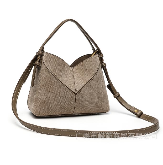 Новая женская сумка-тоут 2025