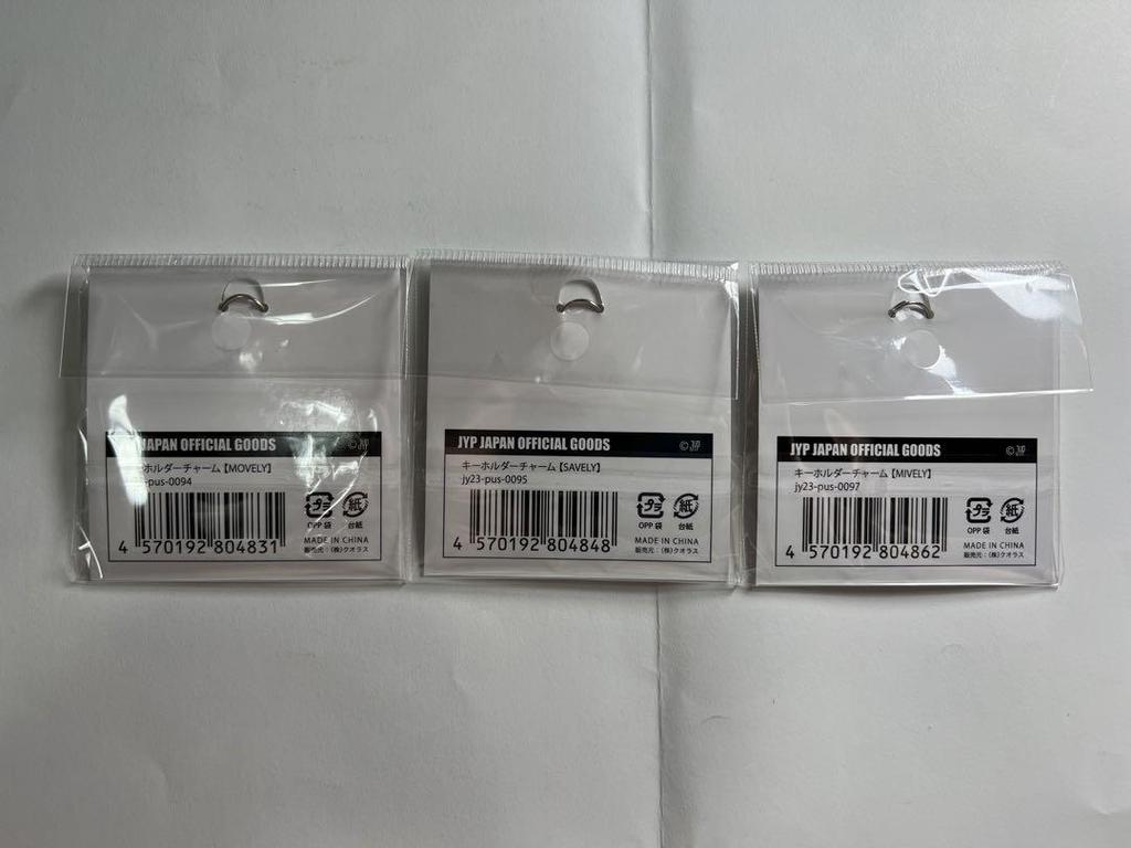 [Б/У] TWICE POPUP Брелок-шарм Misamo Momo Sana Mina