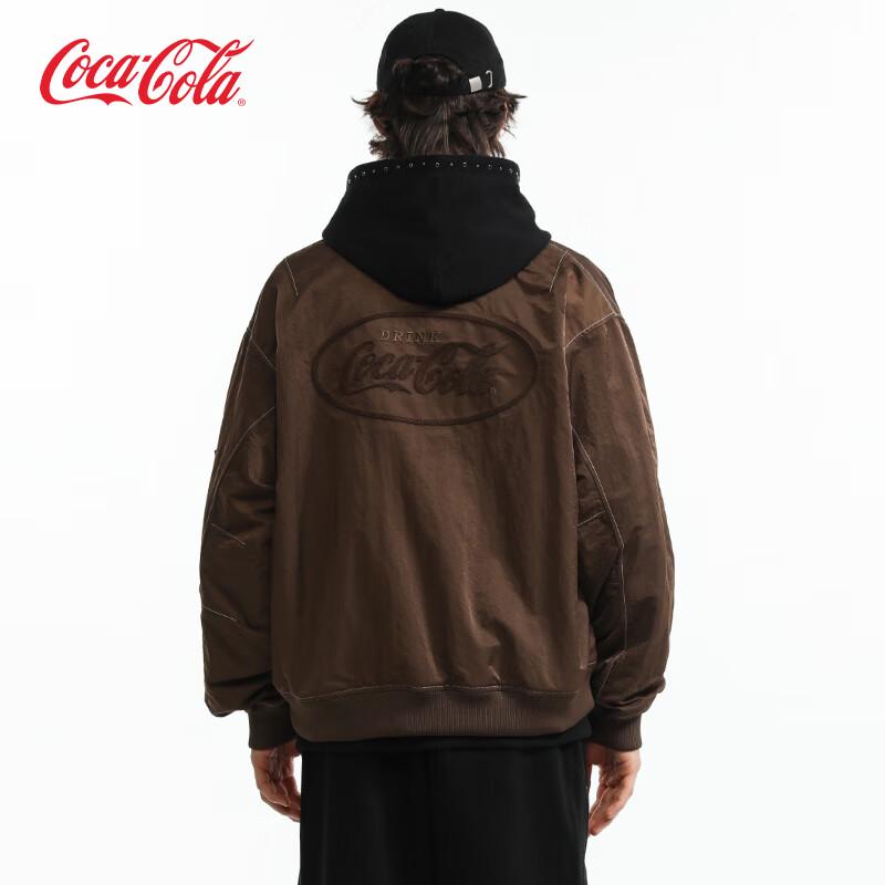 Куртка Coca-Cola American Style с контрастной строчкой и воротником-стойкой
