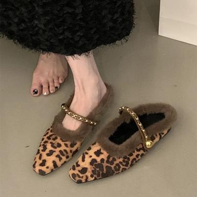 Модные зимние теплые плюшевые тапочки для женщин с металлической цепочкой, уличные туфли на низком каблуке, нескользящие, плоские, женские домашние тапочки