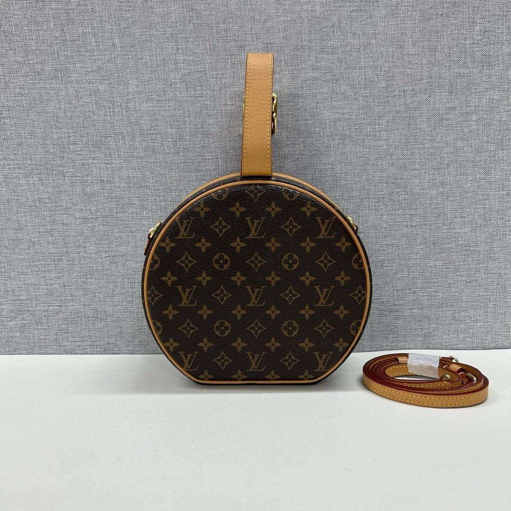 [Б/У] Маленькая Шляпная Коробка Monogram Canvas Кожаная Сумка на Плечо Средняя - Отличное Состояние #1LE8VWR