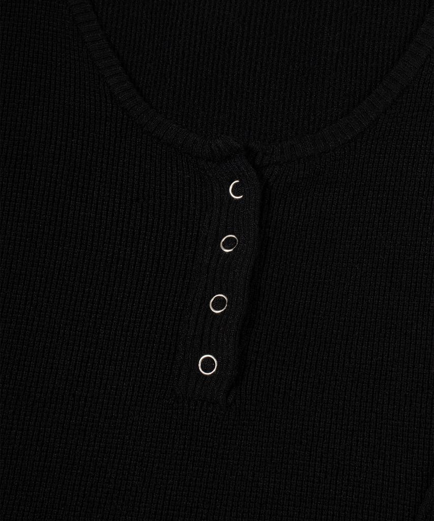 MOAA Seam Line Button Knit (Black)