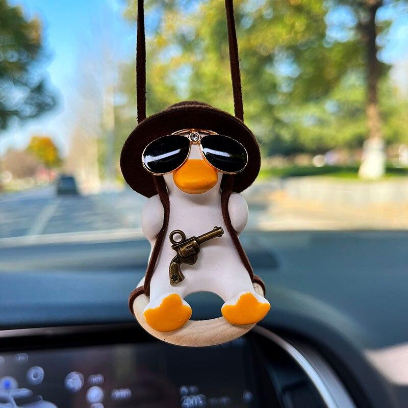 Аниме утка украшение интерьера автомобиля милые гипсовые качели утка с трубчатыми очками авто зеркало заднего вида подвеска для автомобиля