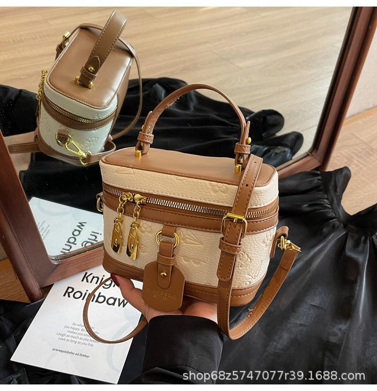 2025 Popular Bag Women's 2025 New Spring Versatile One-Shoulder Crossbody Bag High-end Texture Niche Handbag Bag